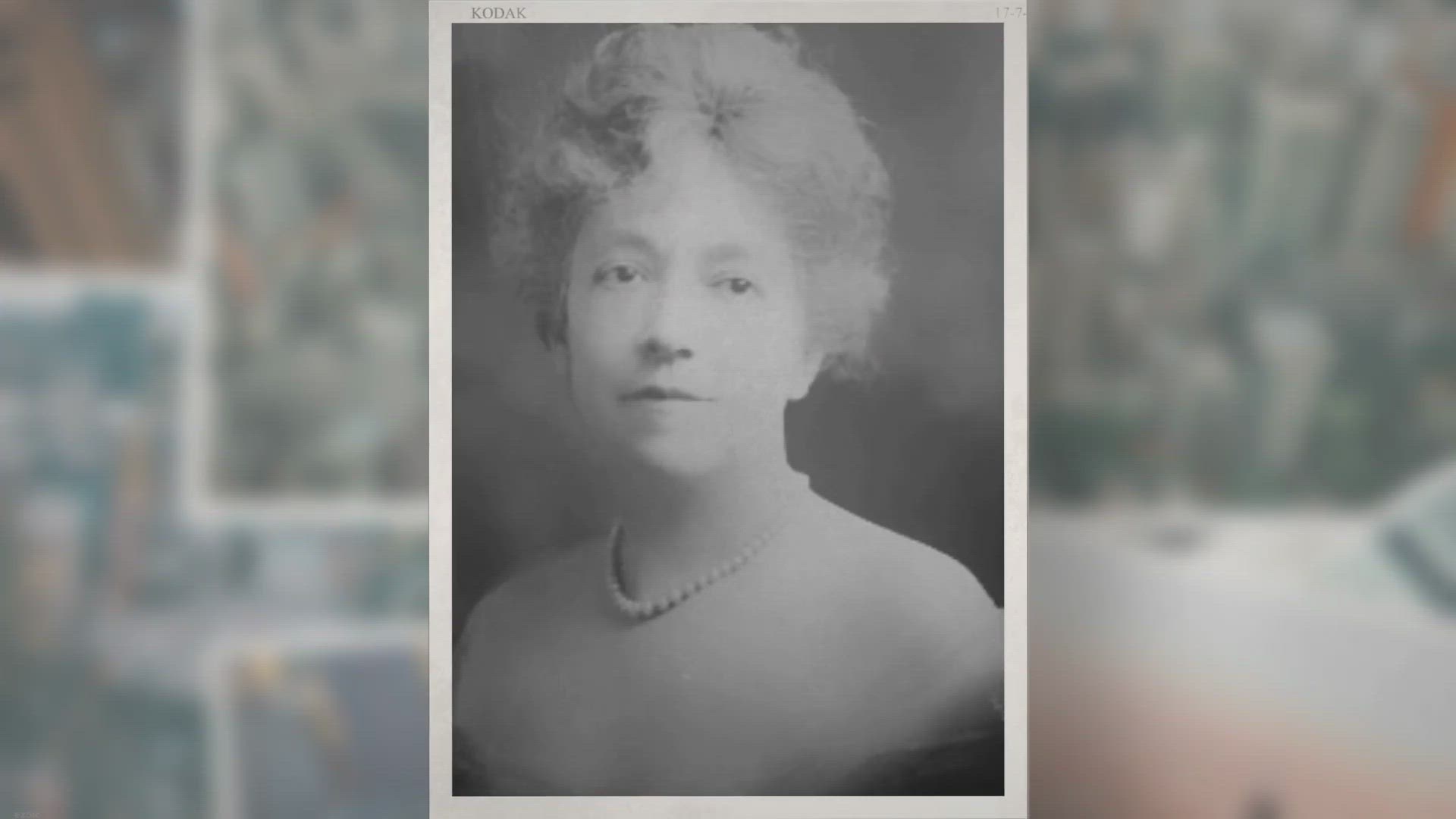 Video thumbnail for Fascinanta Elsie de Wolfe, femeia care "a deschis ușile și ferestrele Americii - Dosare Secrete