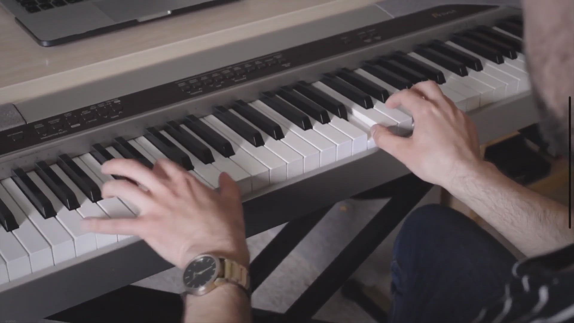 Video thumbnail for How To Connect A Digital Piano To Your Device?