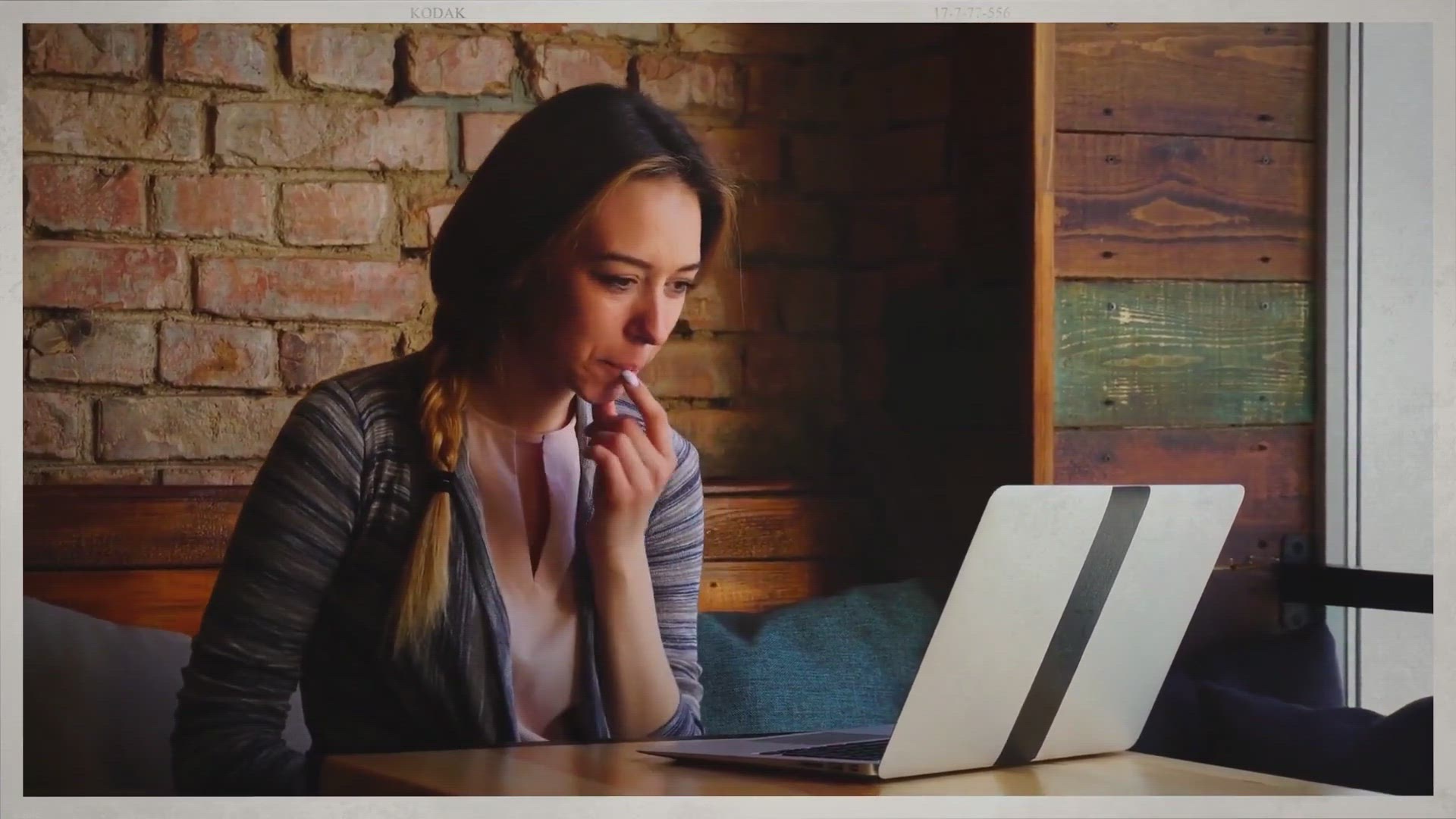 'Video thumbnail for Comment voir l'EPMV par Catégorie des Articles de site Web / Sujet?'