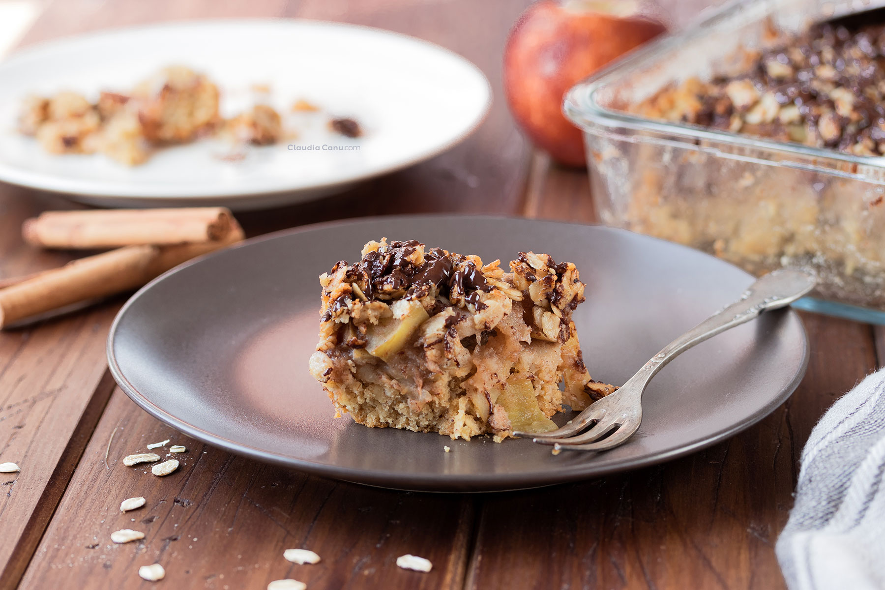 'Video thumbnail for The Best Healthy Apple Crumble With Oats'