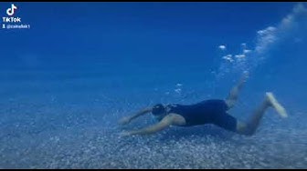 Video thumbnail for 🏊 Open Water Swimming in Crete, Greece | Exploring the Libyan Sea for Happiness 🌊😍