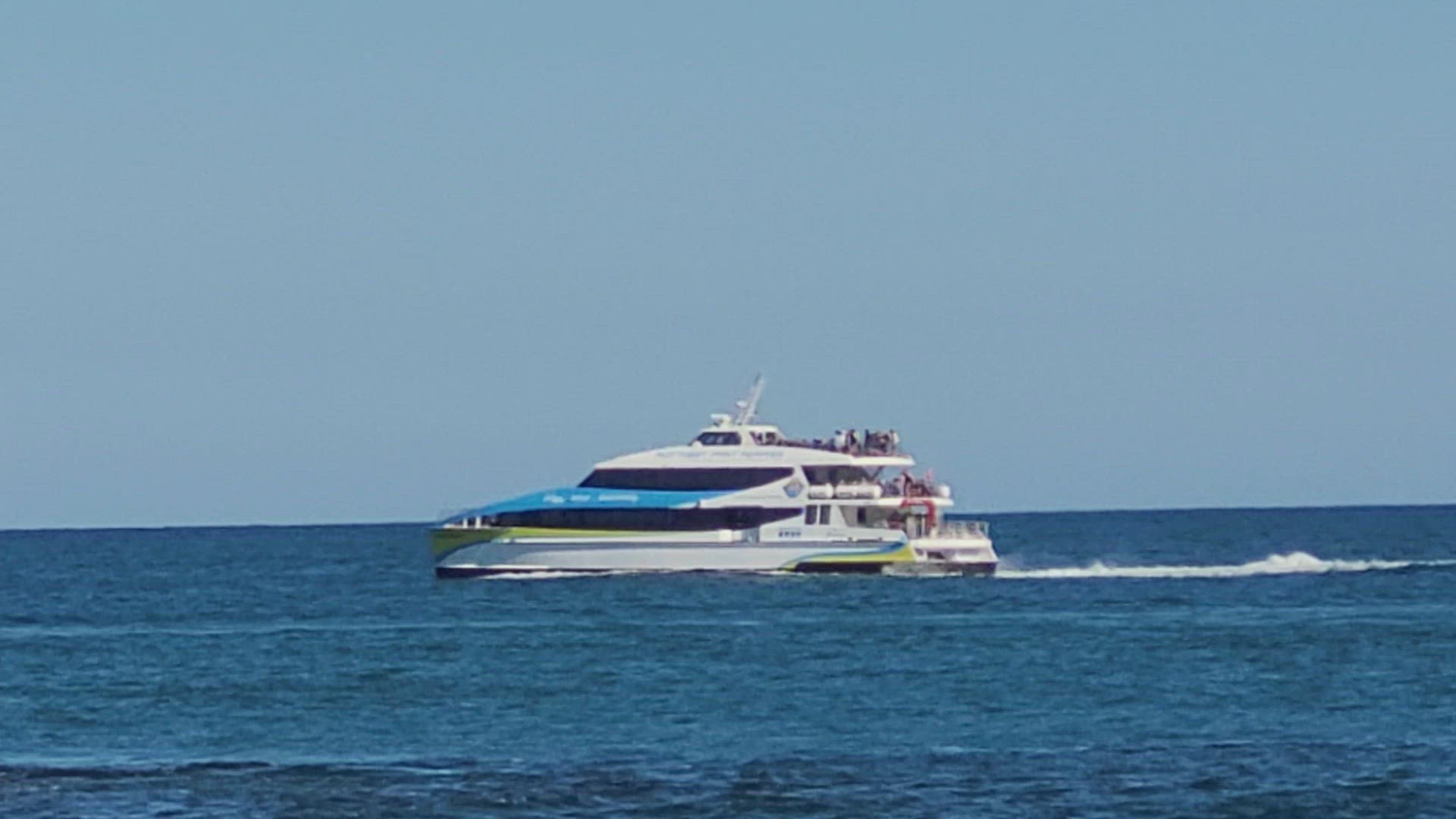 Video thumbnail for Rottnest Ferry on it's way