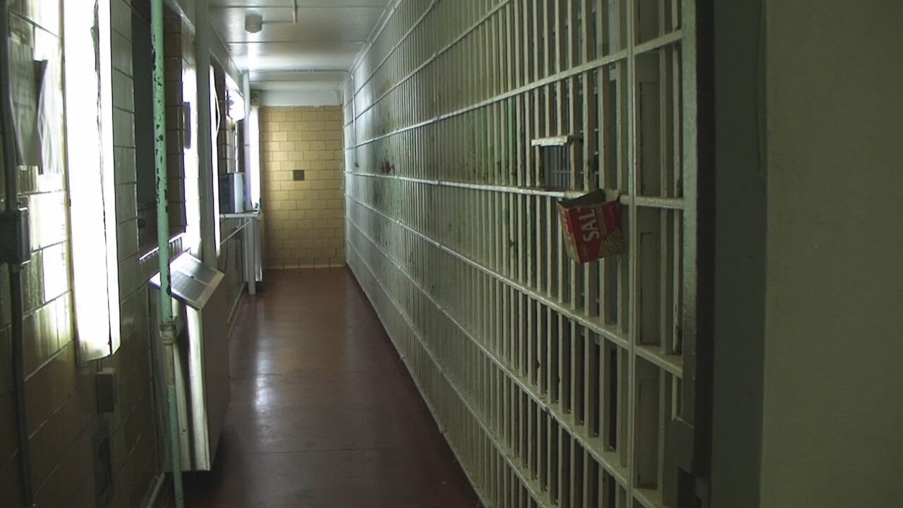 Video thumbnail for Jail Phone Allegedly Destroyed