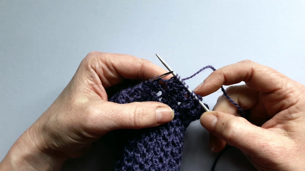 'Video thumbnail for Easy Lace Socks - Creating the  Heel Flap'