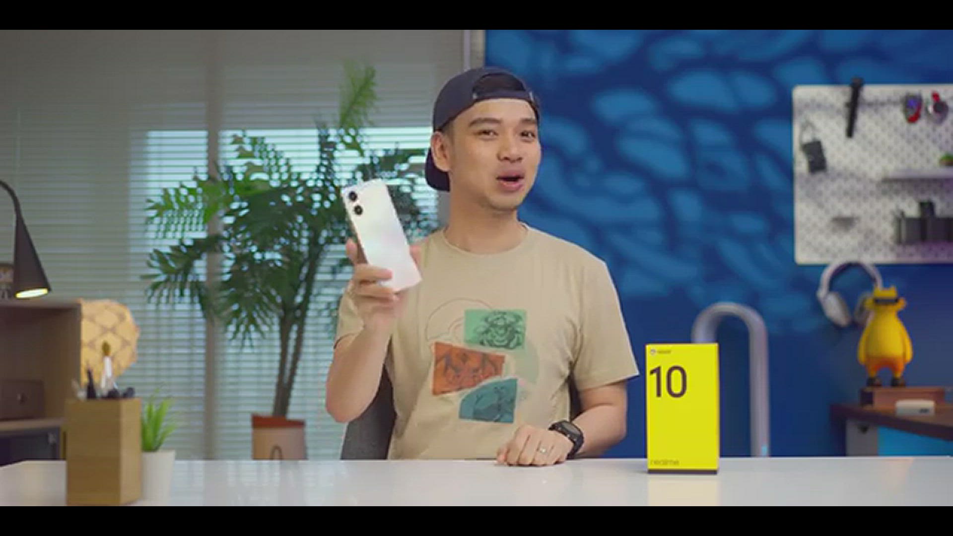 'Video thumbnail for Review Realme 10 Indonesia!'