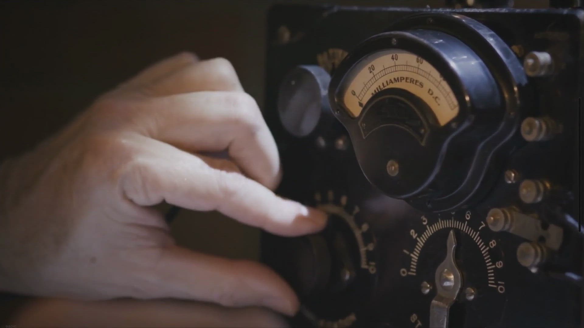 Video thumbnail for Essay Writing on the art and era of letter writing - Q4Interview