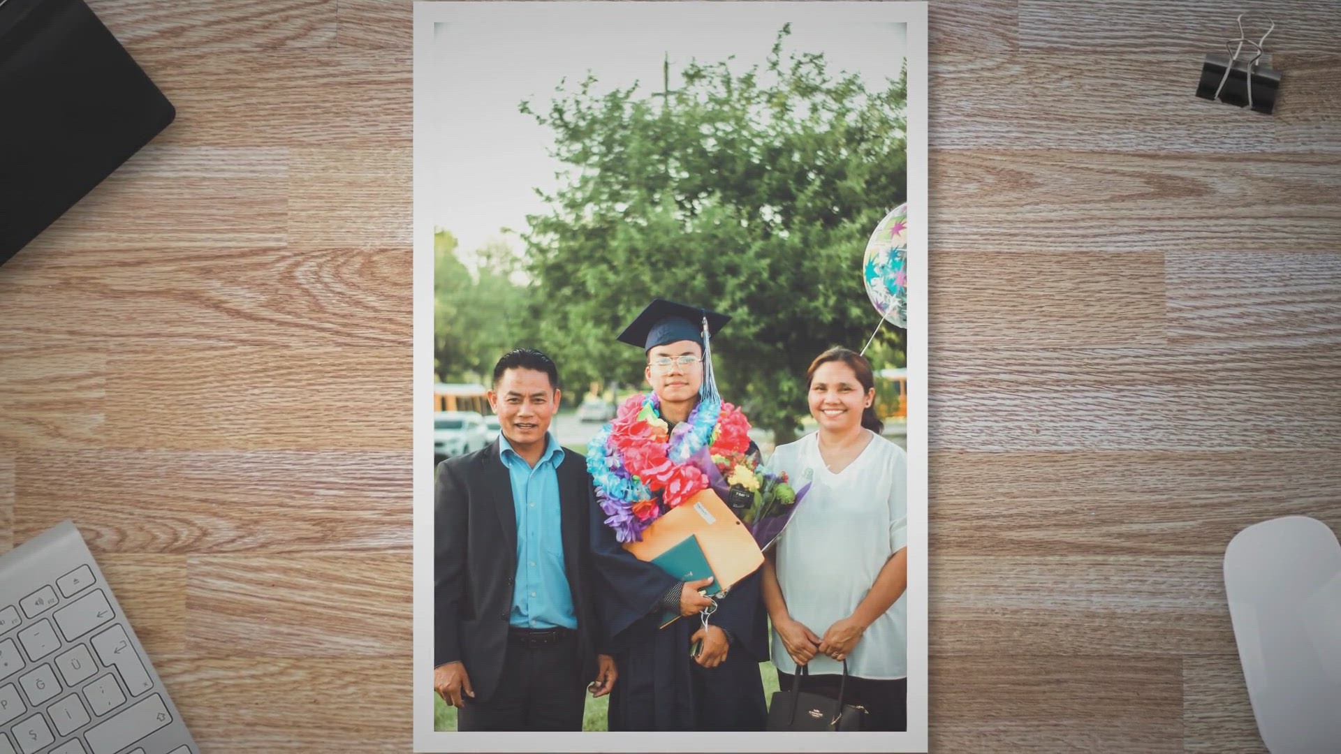 Video thumbnail for My Parents Want Me To Go To College But I Don’t – CollegeOnomics