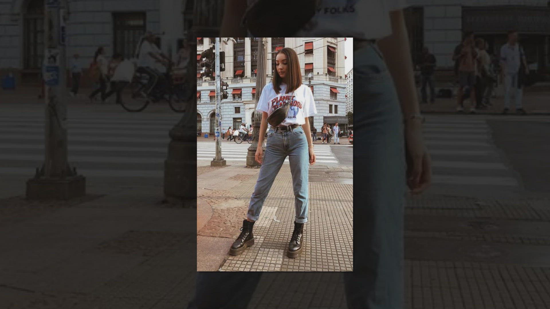 'Video thumbnail for How To Wear Combat Boots with Mom Jeans?'