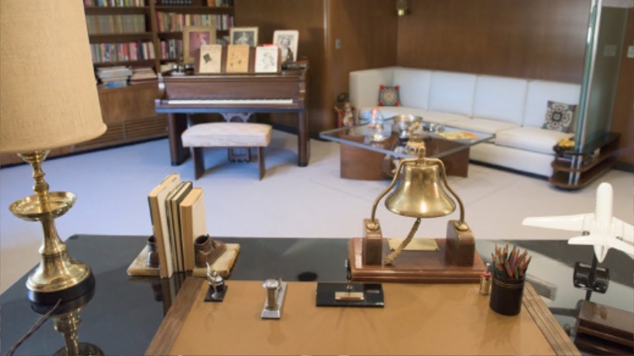 'Video thumbnail for Walt Disney's Office  - DISNEY THIS DAY - December 7, 2015'