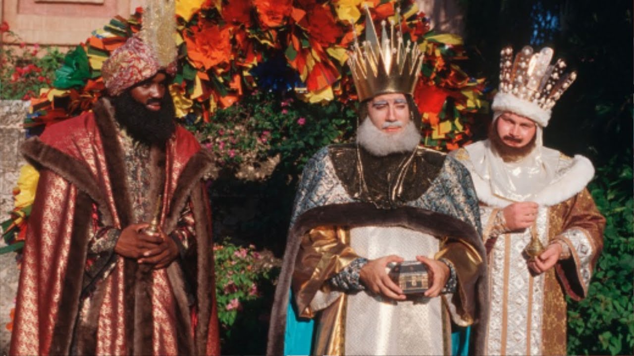 'Video thumbnail for EPCOT Holidays Around the World - DISNEY THIS DAY - November 29, 1996'