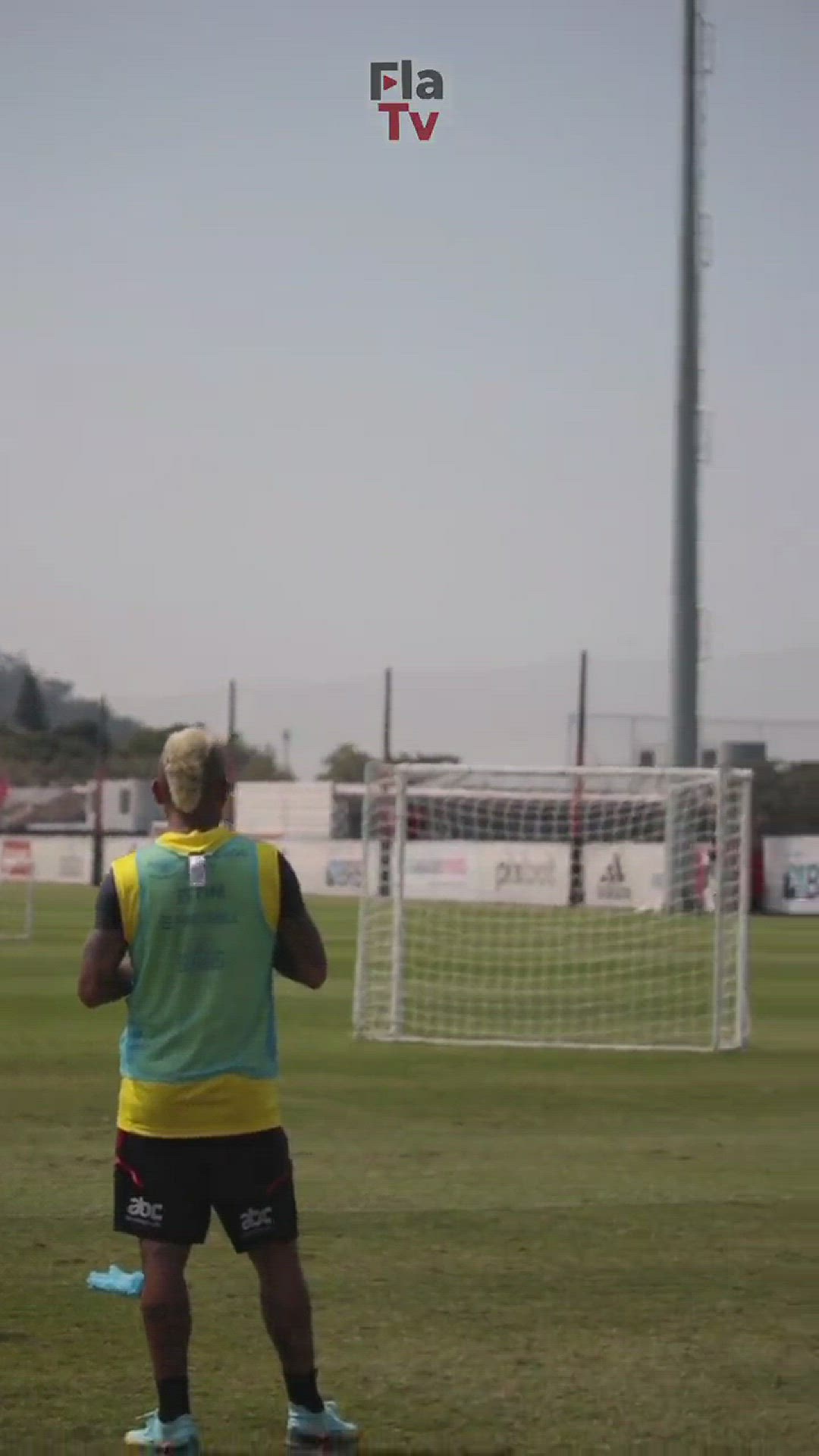 Video thumbnail for Depois do truque de @kingarturo23, veio a Mágica de Arrascaeta