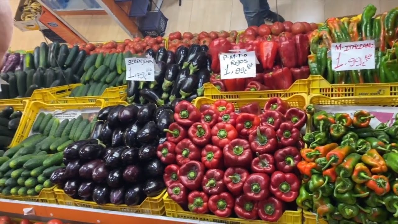 'Video thumbnail for Shopping For Meat And Veggies In Valencia Spain Like The Locals Do.'