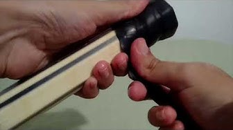 Video thumbnail for Wilson Cushion Pro Comfort Replacement grip