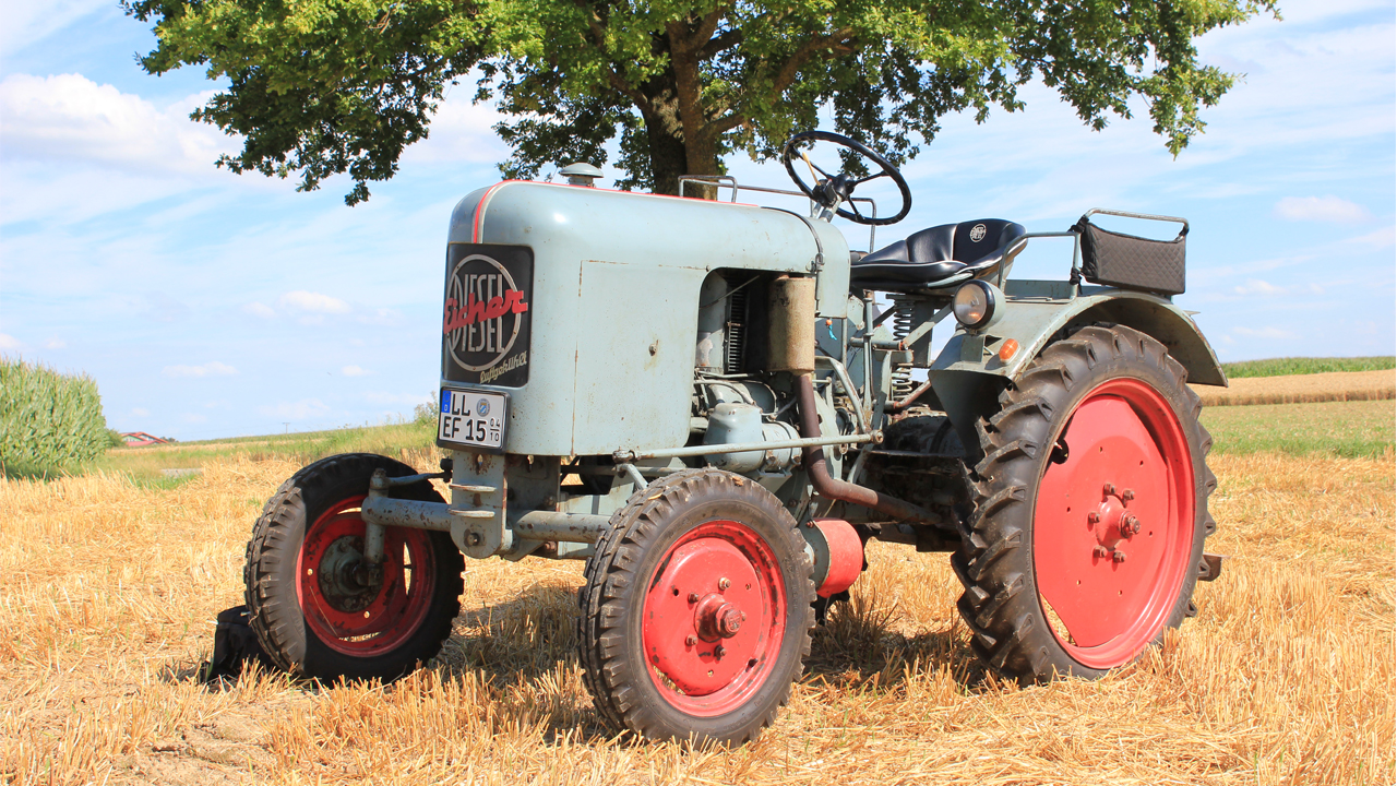 Video thumbnail for Mein Eicher Traktor - Sound und Ausfahrt mit dem "Bulldog"