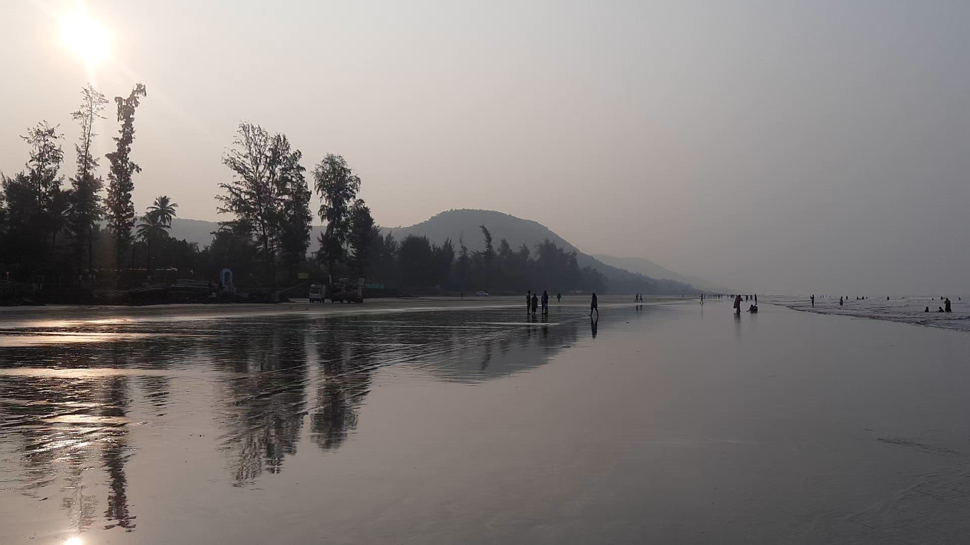 Video thumbnail for Dapoli beach evening scene