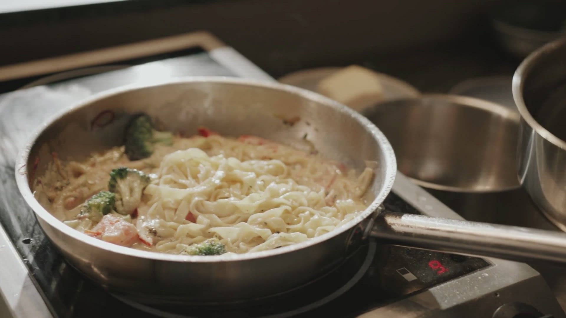 'Video thumbnail for 25 Things to Do With Roasted Garlic'