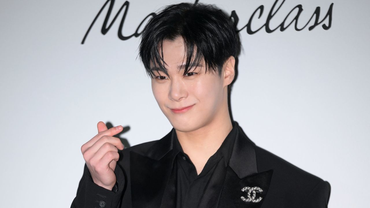 Video thumbnail for South Korean Singer, Moon Bin Dies At The Age Of 25
