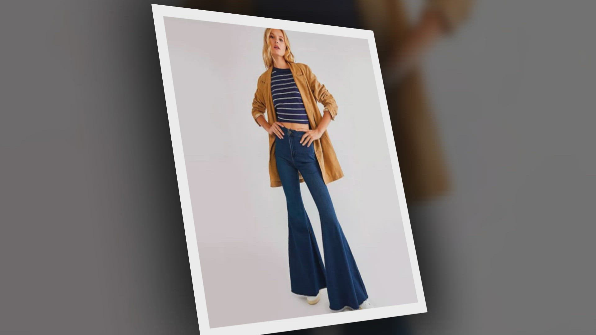 'Video thumbnail for How to Wear Flared Jeans If You're Short?'