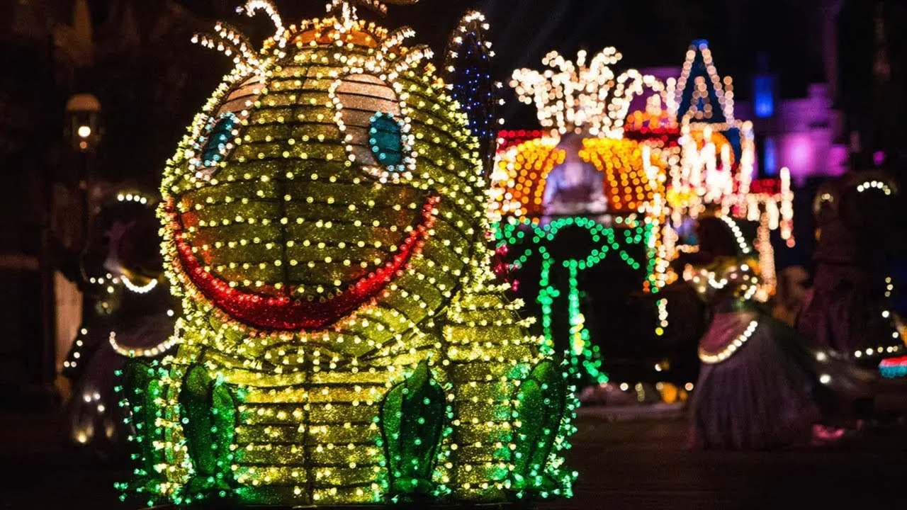 'Video thumbnail for Main Street Electrical Parade - DISNEY THIS DAY - January 20, 2017'