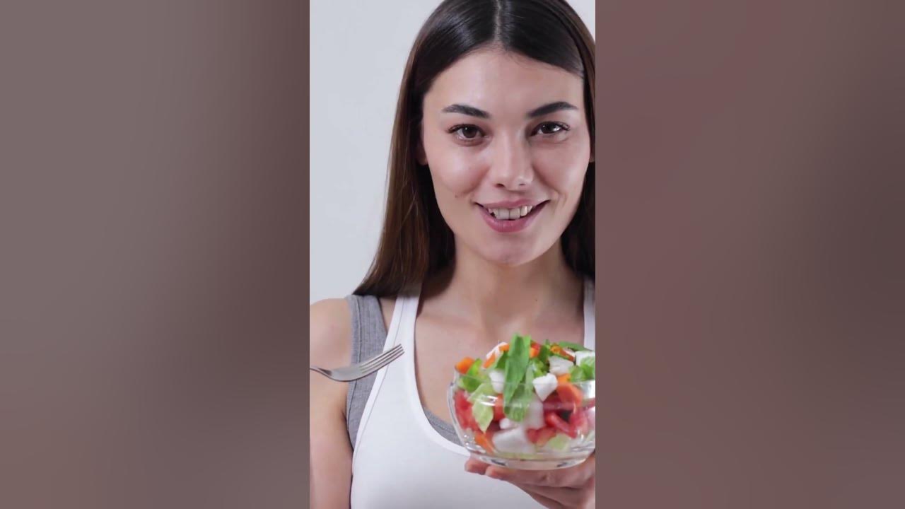 'Video thumbnail for Is There a Best Time to Eat Fruit? #shorts'
