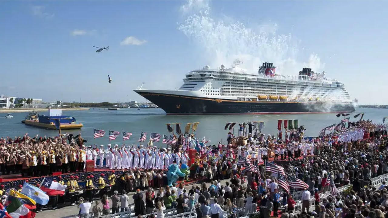 'Video thumbnail for Disney Dream - Disney This Day - January 19, 2011'