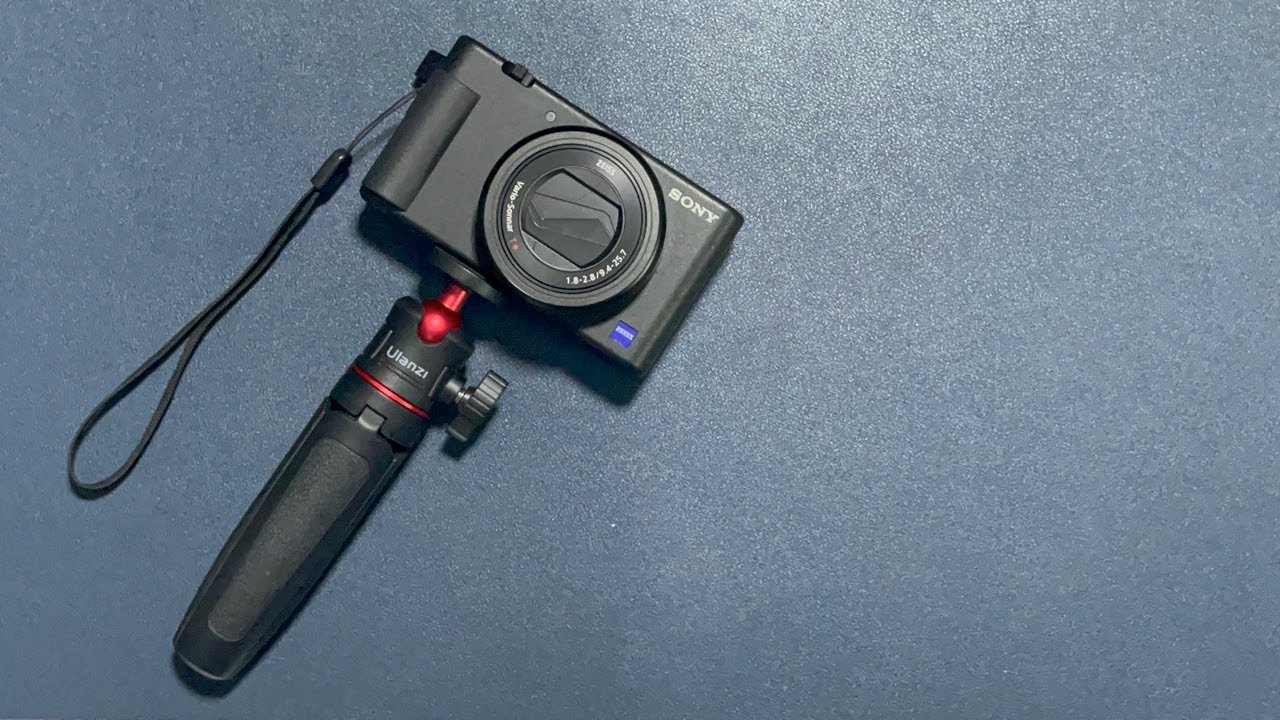 Video thumbnail for Ulanzi MT-01 Mini Tripod is a Cute Little Accessory for Mobile and Digital Camera