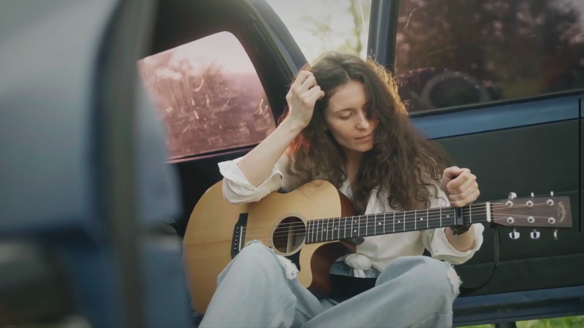 Video thumbnail for Guitar Capo FAQs