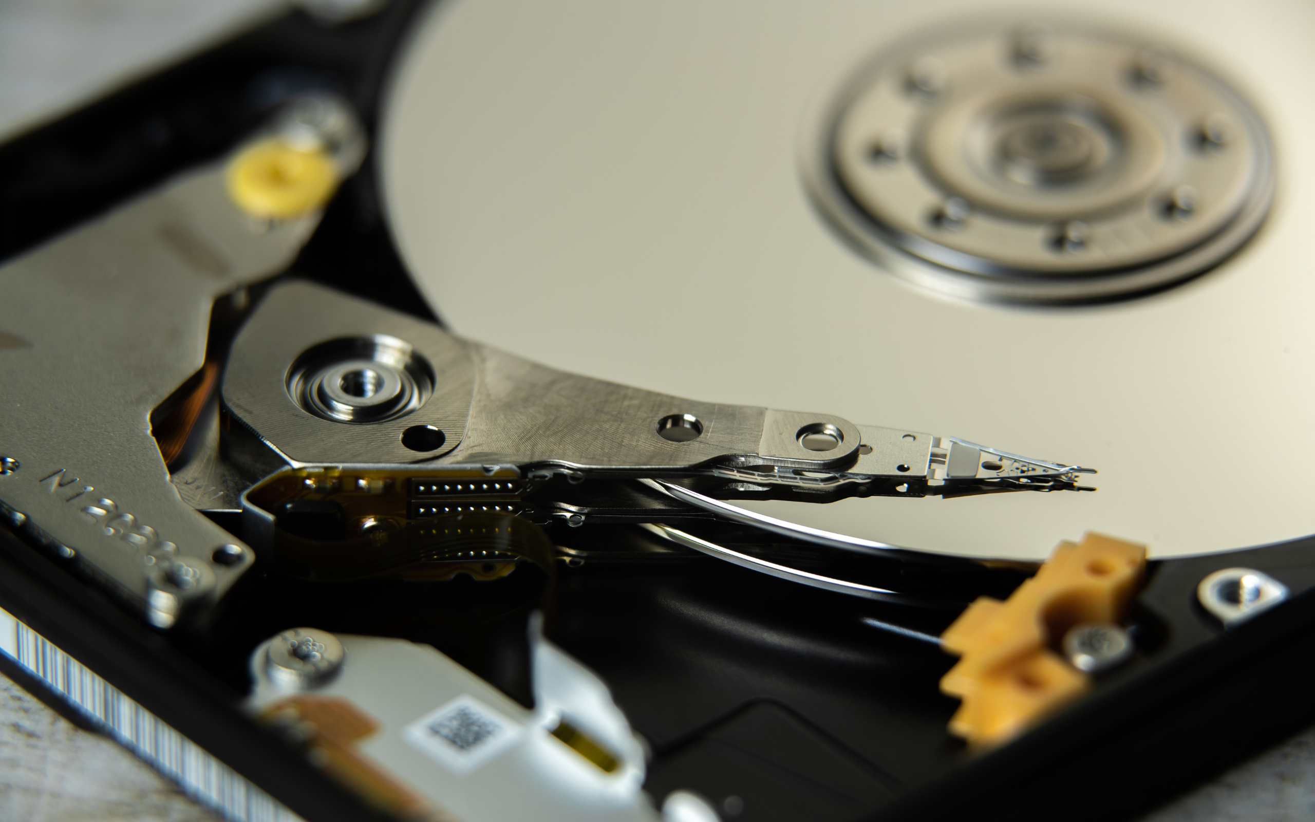 'Video thumbnail for Mehr Speicherplatz auf dem Linux Rootserver durch Vergrößerung der Logical Volumes'