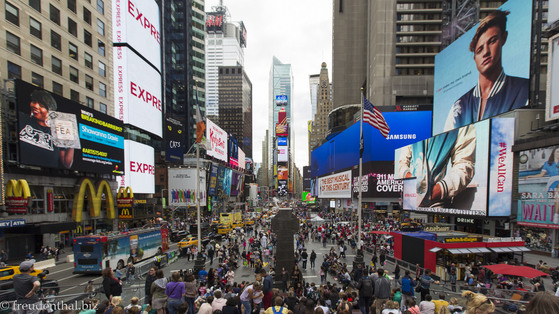 'Video thumbnail for Eindrücke vom Times Square | New York City'