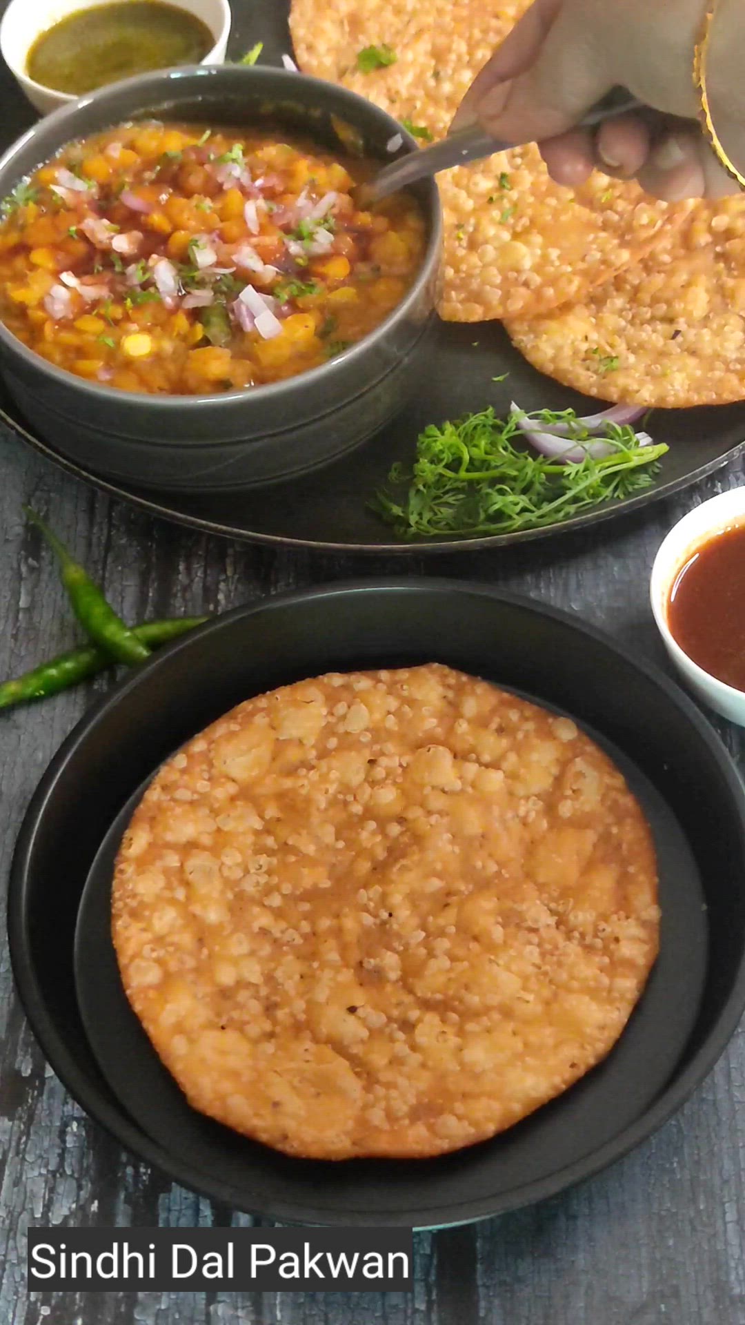 Video thumbnail for Dal Pakwan | Sindhi Dal Pakwan Recipe