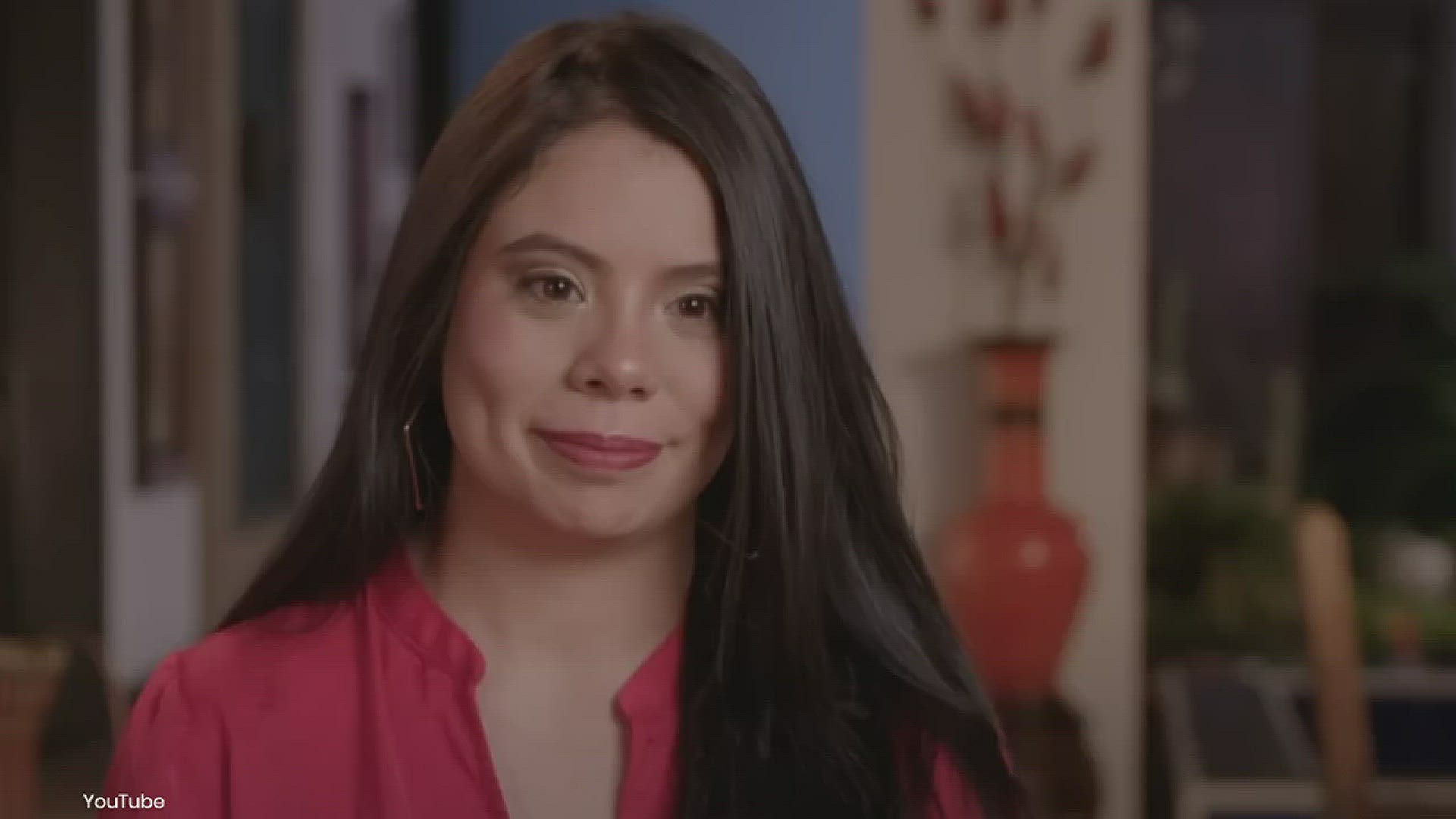 Video thumbnail for How TLC's Jeymi Noguera Makes Money in Colombia