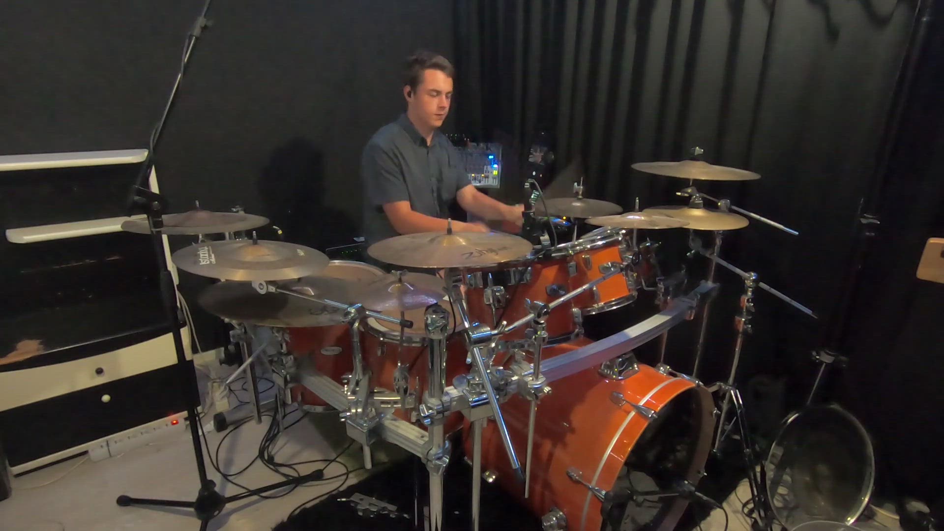 Video thumbnail for Formula 1 theme - drum cover