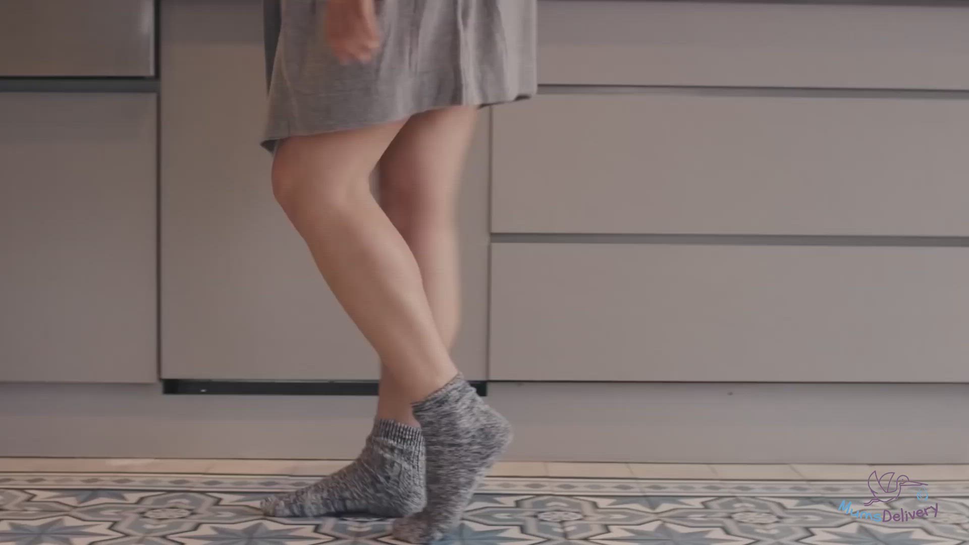 Video thumbnail for MumsDelivery - Why are they Dancing?