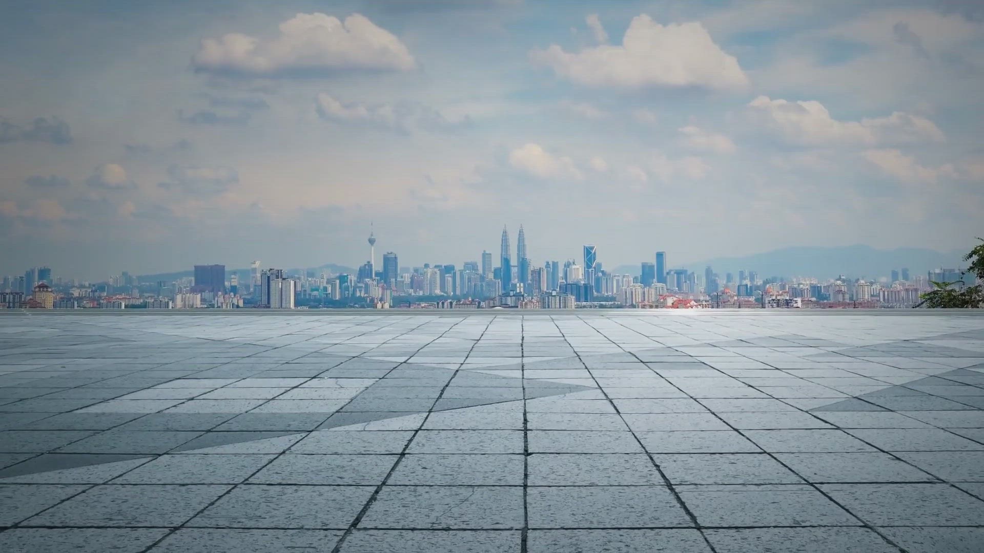 Video thumbnail for Why Do Dogs Shake Their Bodies