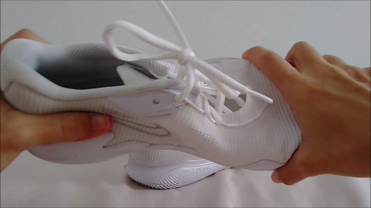 Video thumbnail for Nike Court Air Zoom Vapor Pro Feminino branco