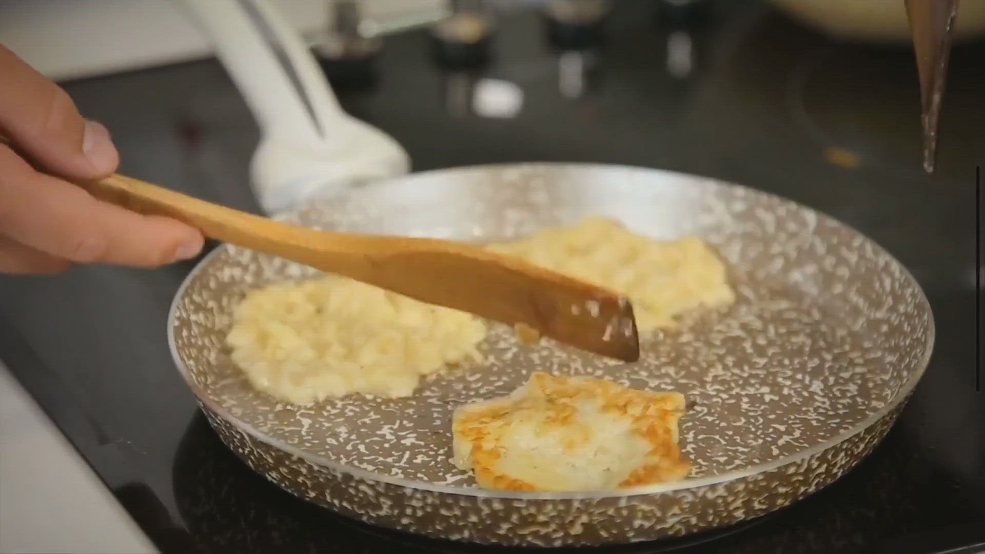 Video thumbnail for Are Frozen Hash Browns Gluten Free?