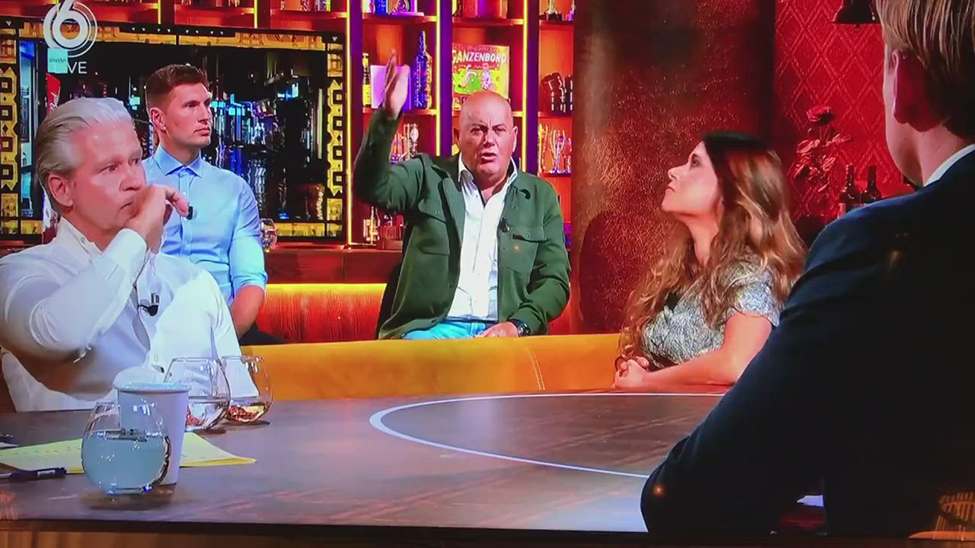 Video thumbnail for Jack van Gelder Corona virus [VIDEO]