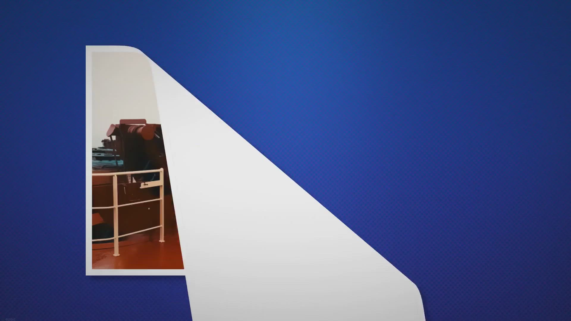 Video thumbnail for How Do Cargoships anchor at sea?