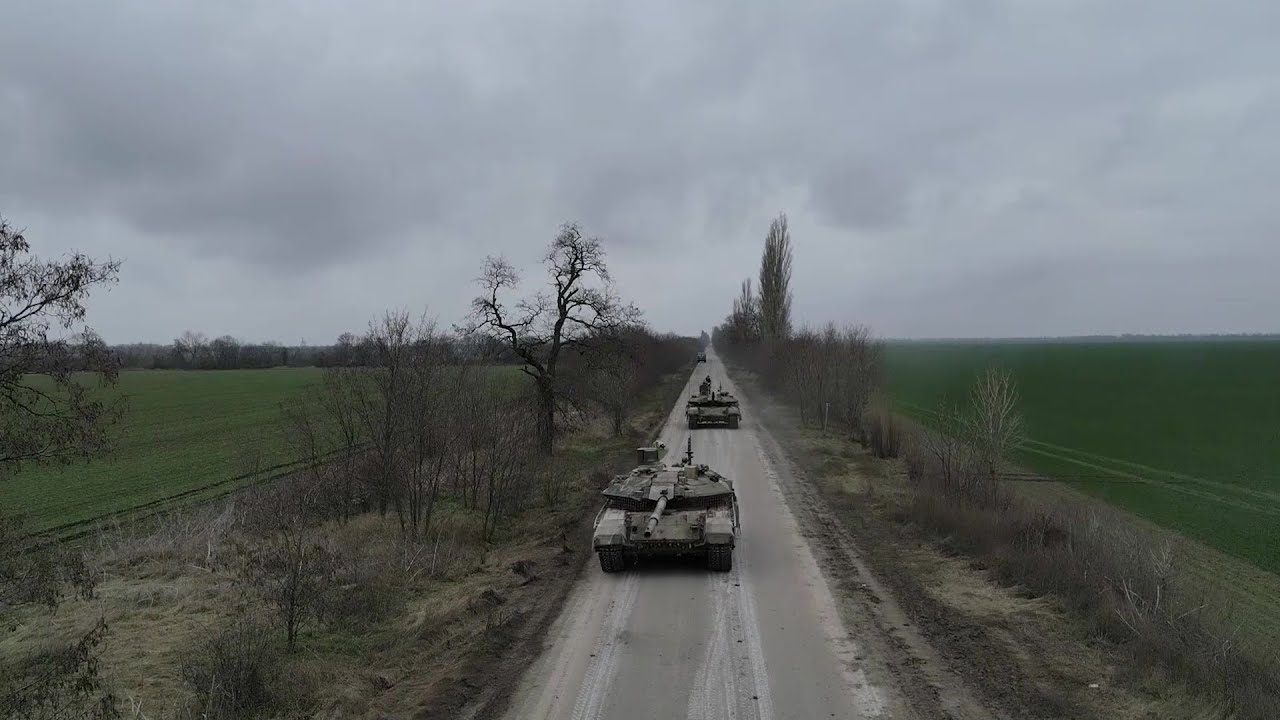 'Video thumbnail for Russia Ukraine War Germany Leopard 2A6 VS. versus Russia T-90M future battles main battle tanks'