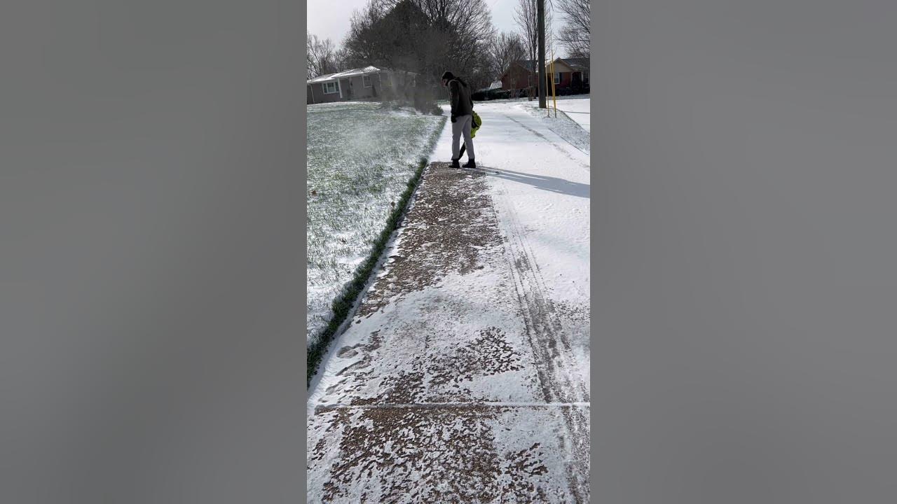 'Video thumbnail for EASY SNOW HACK: Leaf Blower for SNOW REMOVAL'