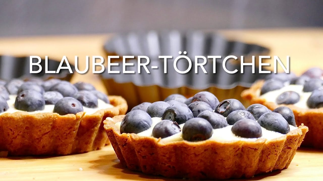 Video thumbnail for Leckere Blaubeer-Törtchen mit Vanillecreme