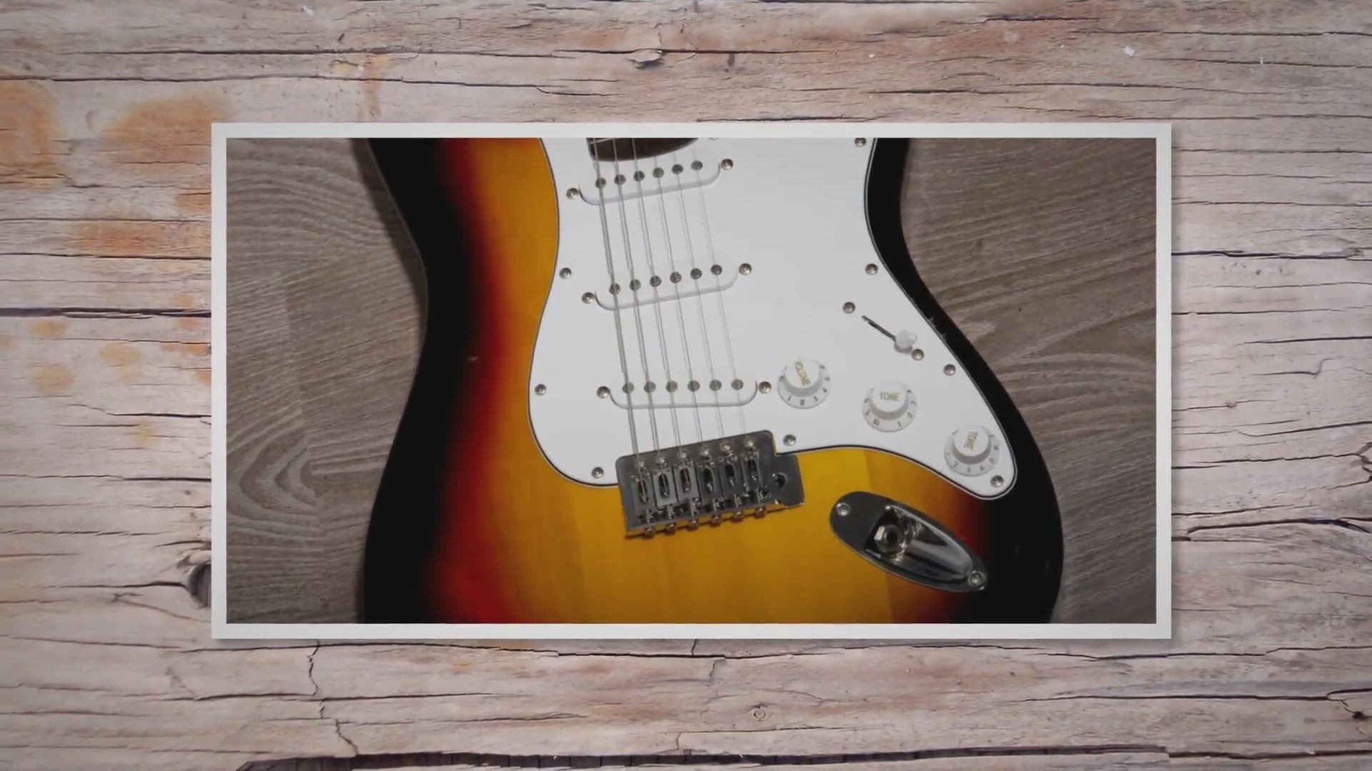 Video thumbnail for Why Are Fender Stratocasters So Expensive?