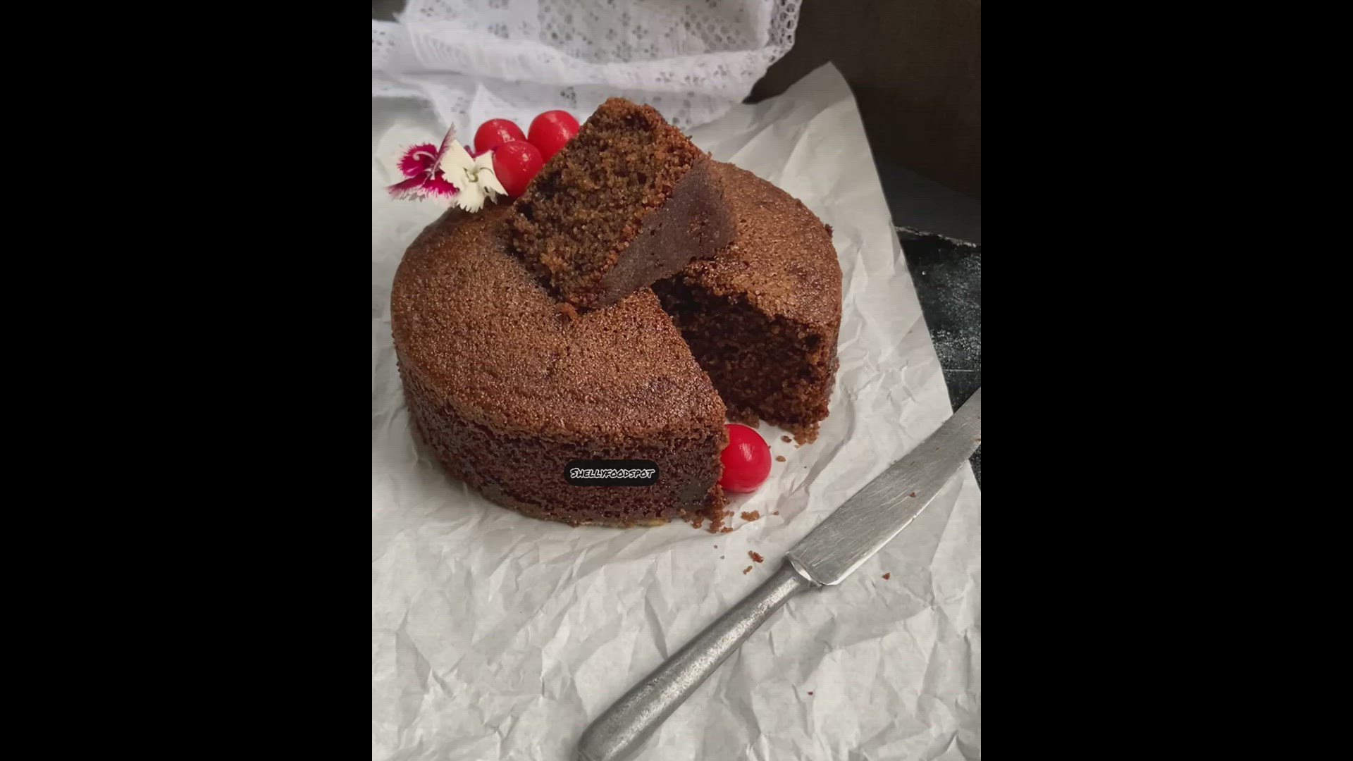 Video thumbnail for Eggless semolina chocolate cake