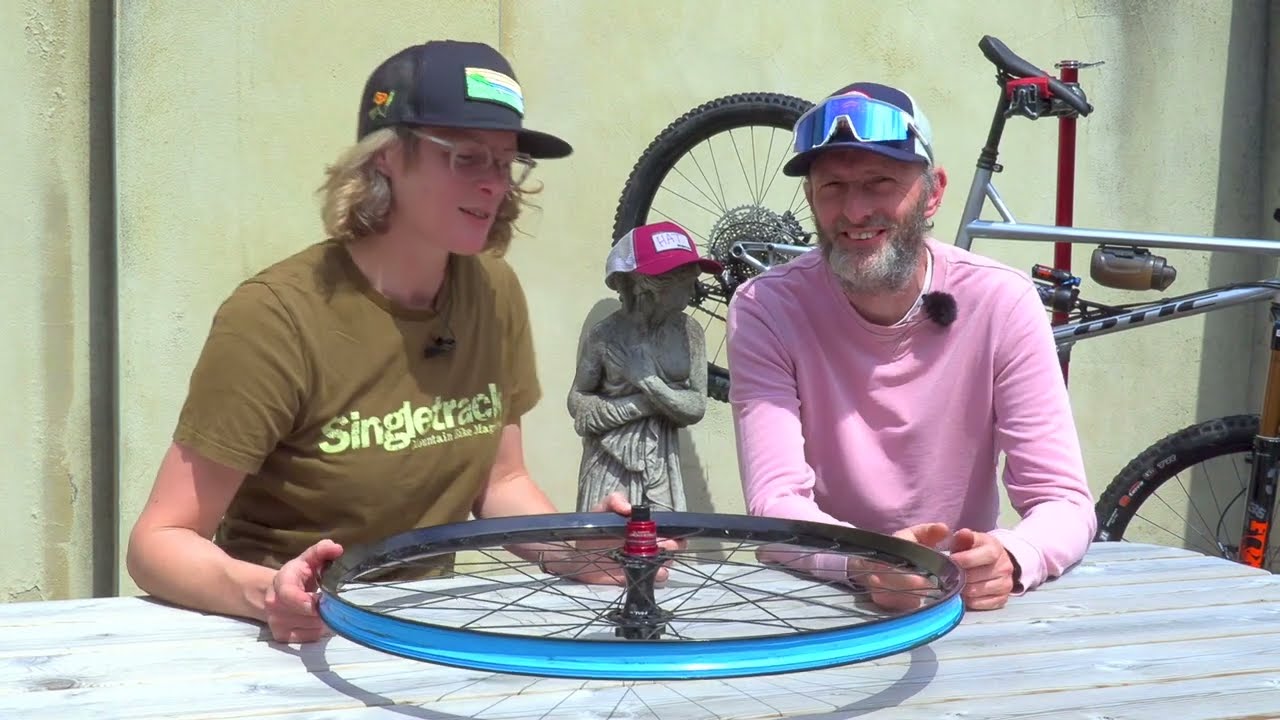 Video thumbnail for Singletrack Unscripted - Talking about wheels