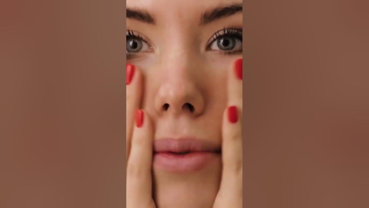 'Video thumbnail for This Vegetable Oil is the Magic Potion for Your Skin #shorts'