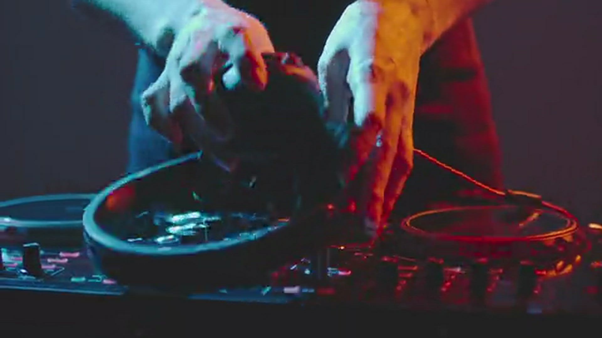 Video thumbnail for DJ Playing in Slow Motion