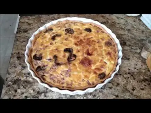 'Video thumbnail for How to Blind Bake Crust for Quiche'