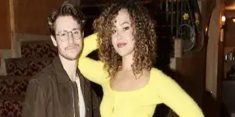 'Video thumbnail for Video: Meet MOULIN ROUGE!'s New Stars- John Cardoza & Solea Pfeiffer'