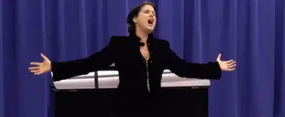 'Video thumbnail for Video: Stephanie J. Block, Derek Klena & More Get Ready to Bring SUNSET BOULEVARD to the Kennedy Center'