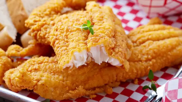 'Video thumbnail for 13 Things You Should Never Order From A Seafood Restaurant'